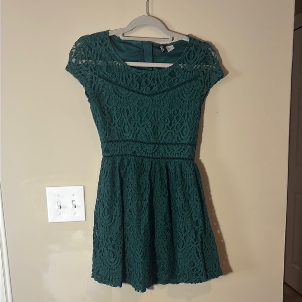H&M Divided Green Lace Dress Size 8